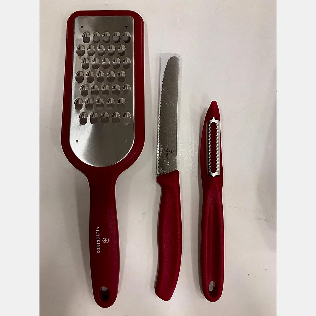 VİCTORİNOX 3 LÜ RENDE DOMATES SOYACAĞI BIÇAK SETİ KIRMIZI